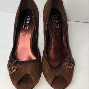 Women brand Guess Feisty style name heels